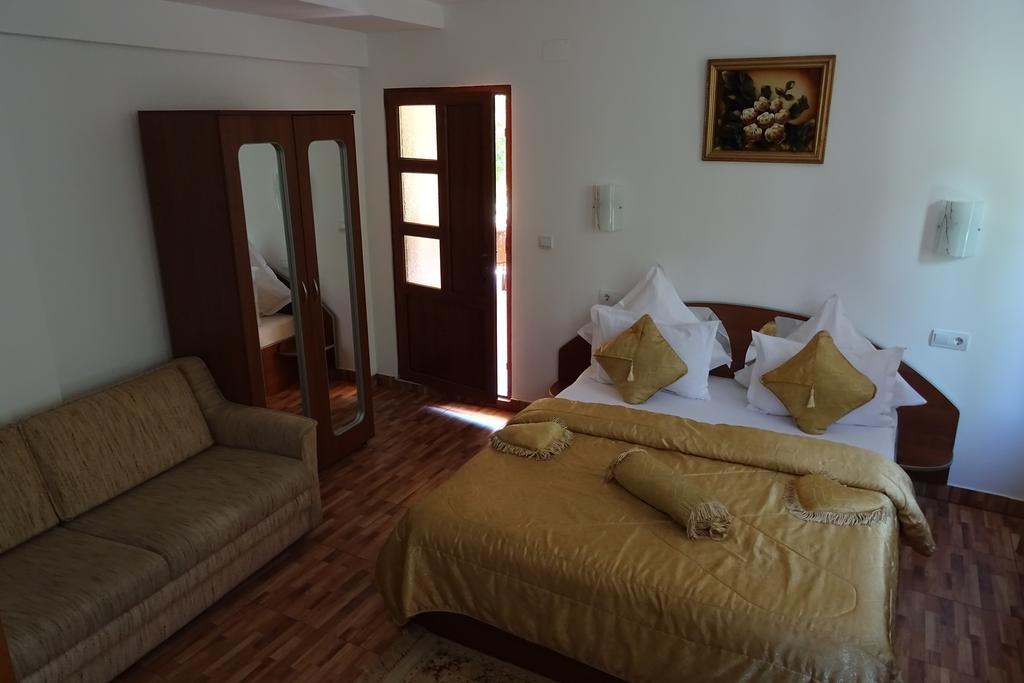 Pension Cuibul Viselor Baile Herculane Exterior photo