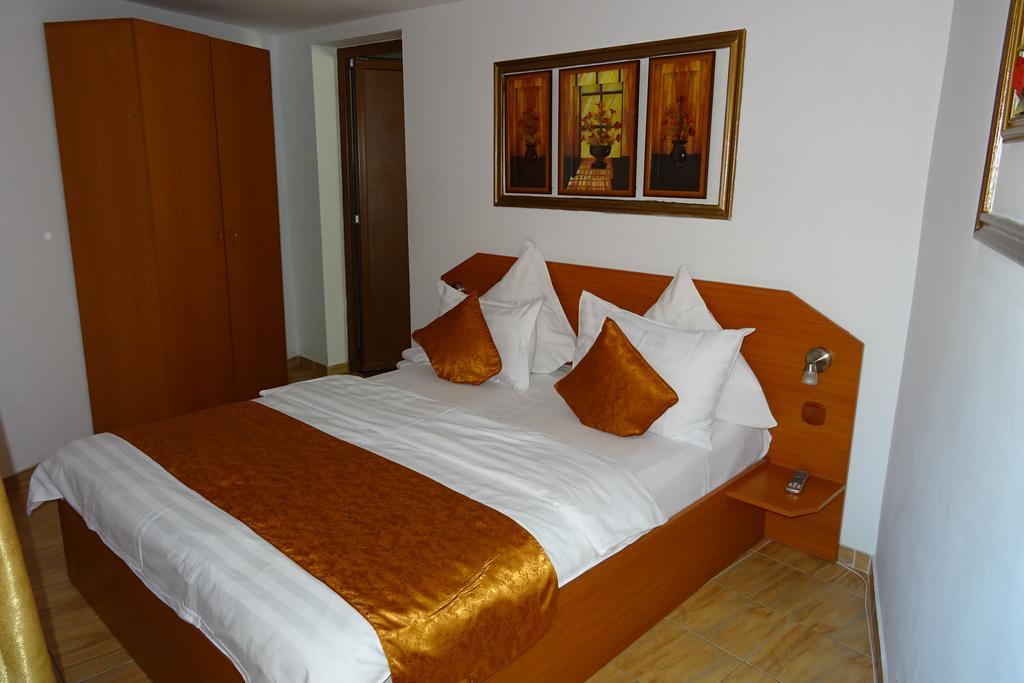 Pension Cuibul Viselor Baile Herculane Exterior photo