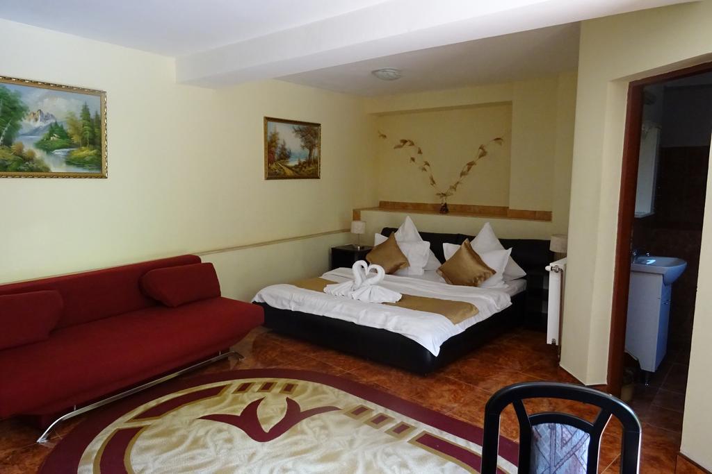 Pension Cuibul Viselor Baile Herculane Exterior photo