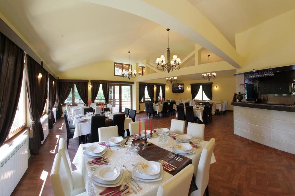 Pension Cuibul Viselor Baile Herculane Exterior photo